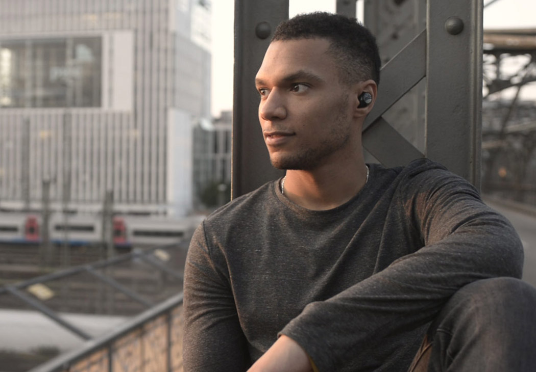 In ear，Wireless Bluetooth，Collect motion data，waterproof，Gesture control，Smart headset，