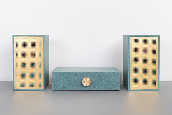 Minimalism，Stereo speaker，Norway，Natural wood，Yellow Brass ，