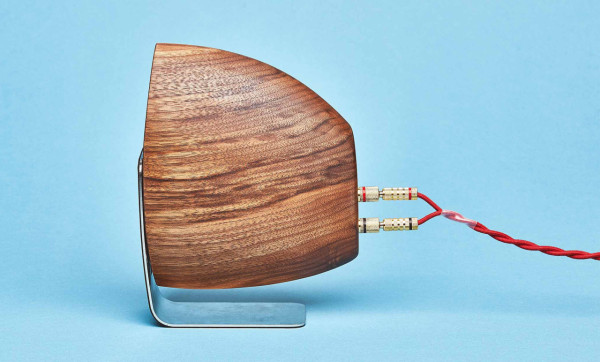 woodiness，loudspeaker box，decorate，tone quality，coarse，