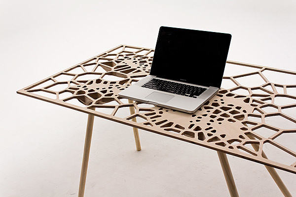 Table，Office Supplies，industrial design，innovate，woodiness，