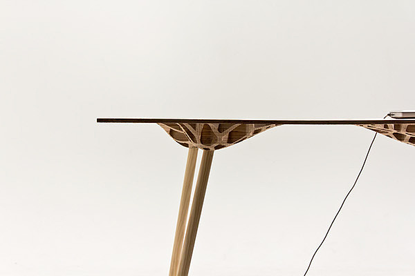 Table，Office Supplies，industrial design，innovate，woodiness，