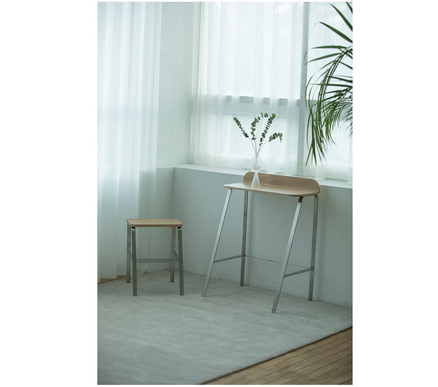 Table，chair，Dual purpose，to work in an office，