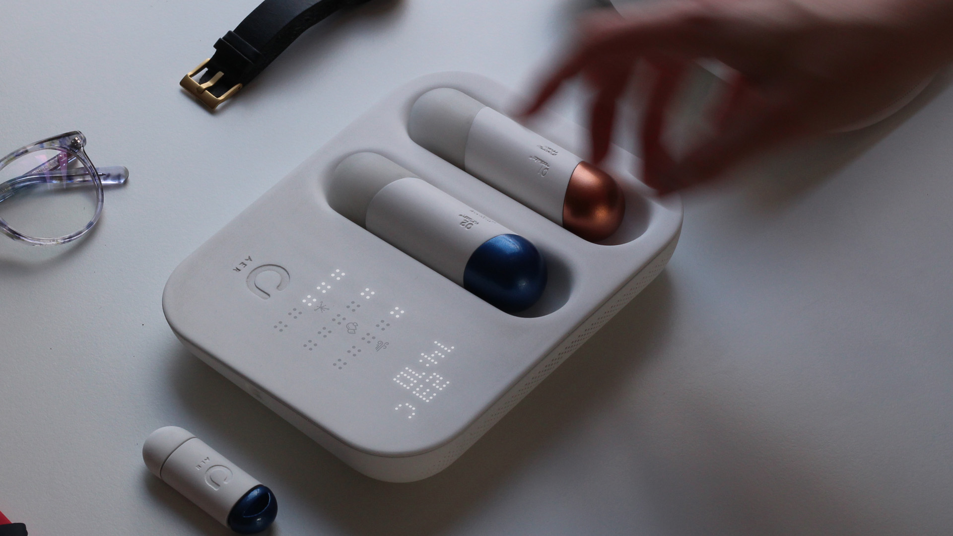 Aer asthma management system，Portable，beautiful，fashion，Medical assistance，