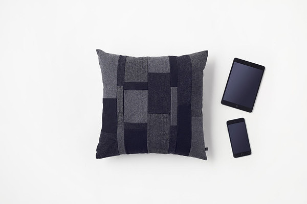 Pillow，mobile phone，pad，Simplicity，practical，