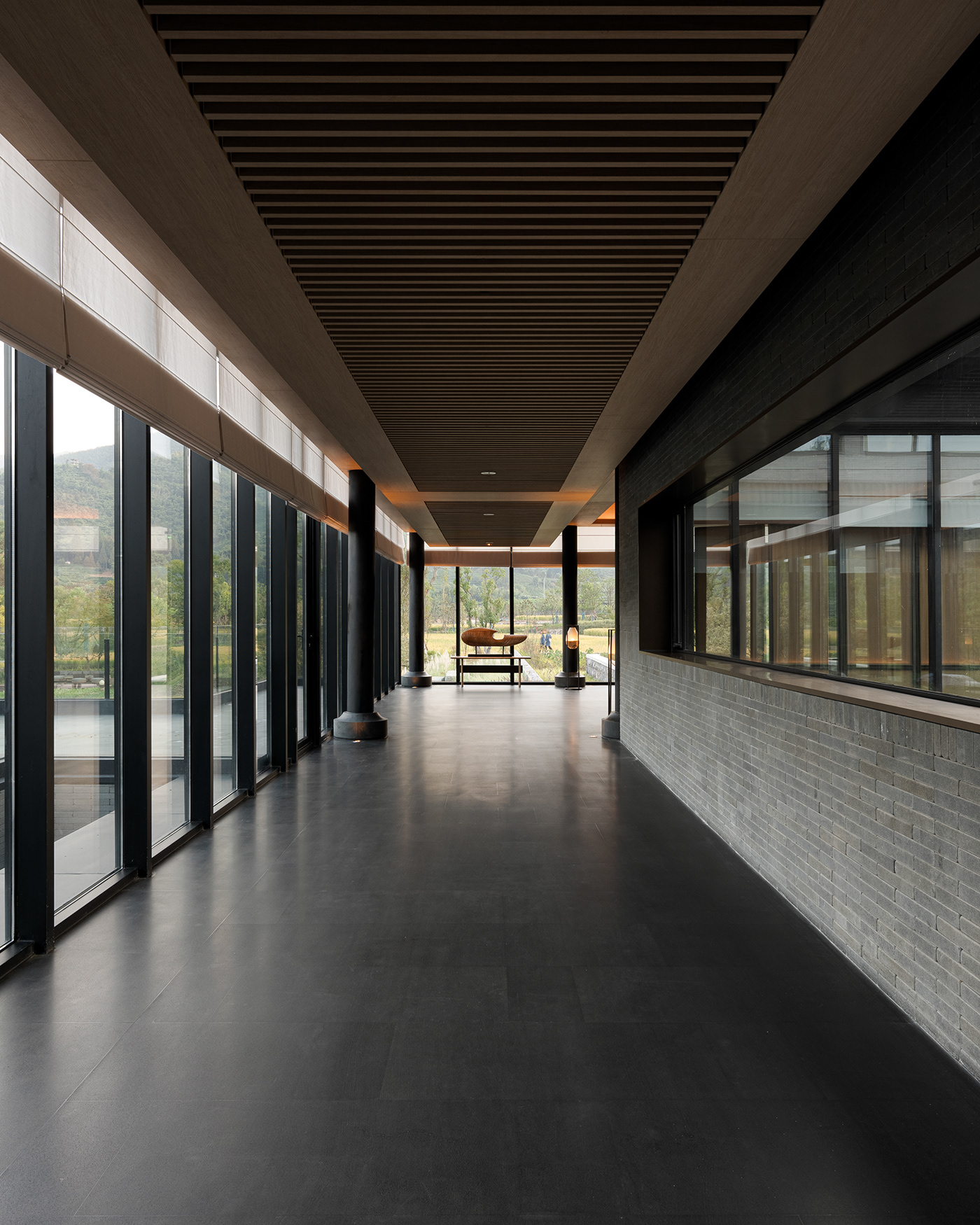 hotel，on vacation，mountain，