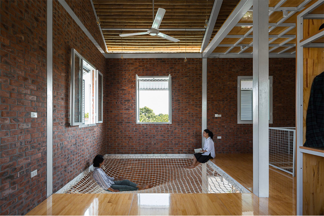 house，steel structure，disaster，