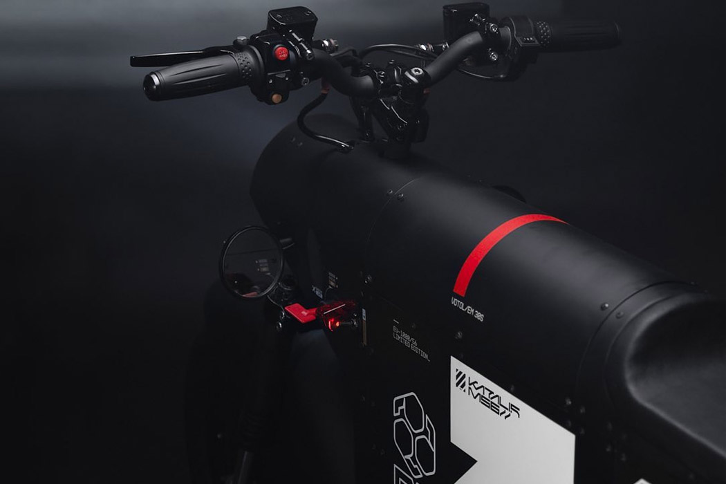 Electric vehicle，motorcycle，Japan，