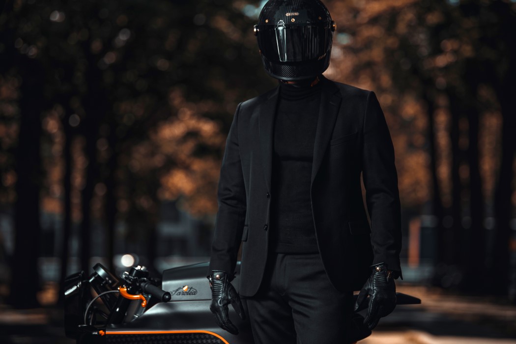 Sarolia，Electric vehicle，motorcycle，carbon fibre，CAFÉRACER，