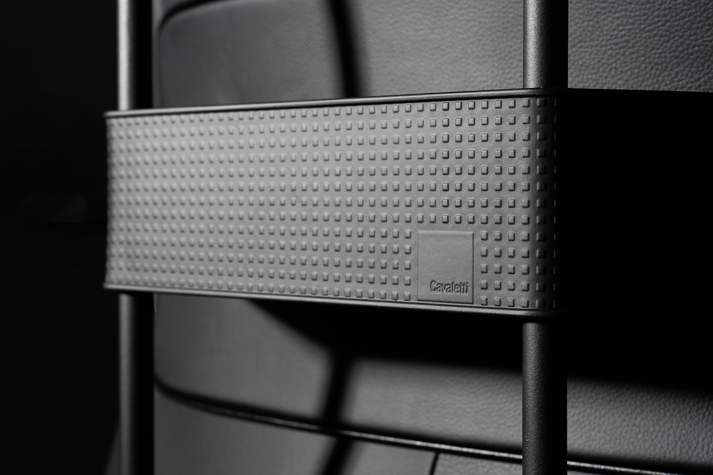 chair，Swivel chair，to work in an office，