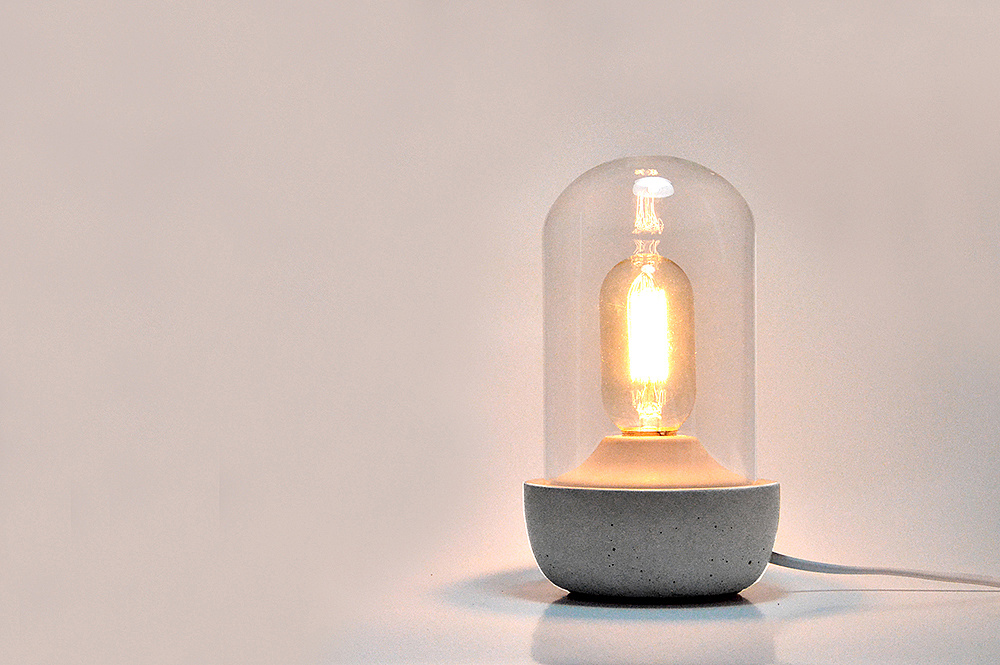 Several degrees of gray，greenhouse，desk lamp，20°c，