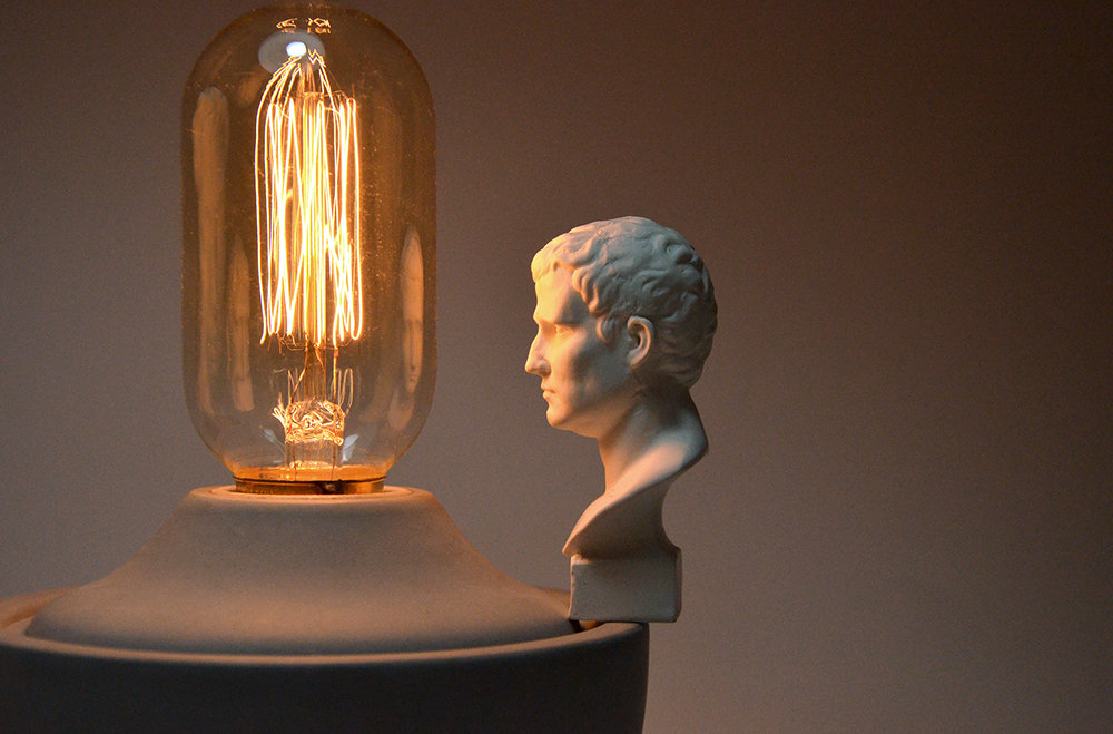 Several degrees of gray，greenhouse，desk lamp，20°c，