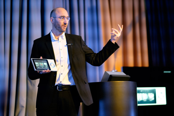 Denmark，luxury goods，sound，bang，