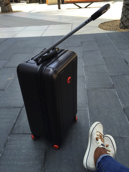 trunk，outdoors，originality，suitcase，convenient，