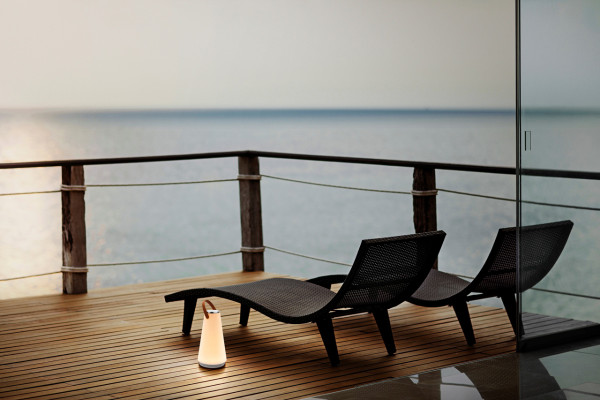 one，loudspeaker box，lamp，outdoor，Wireless Bluetooth，