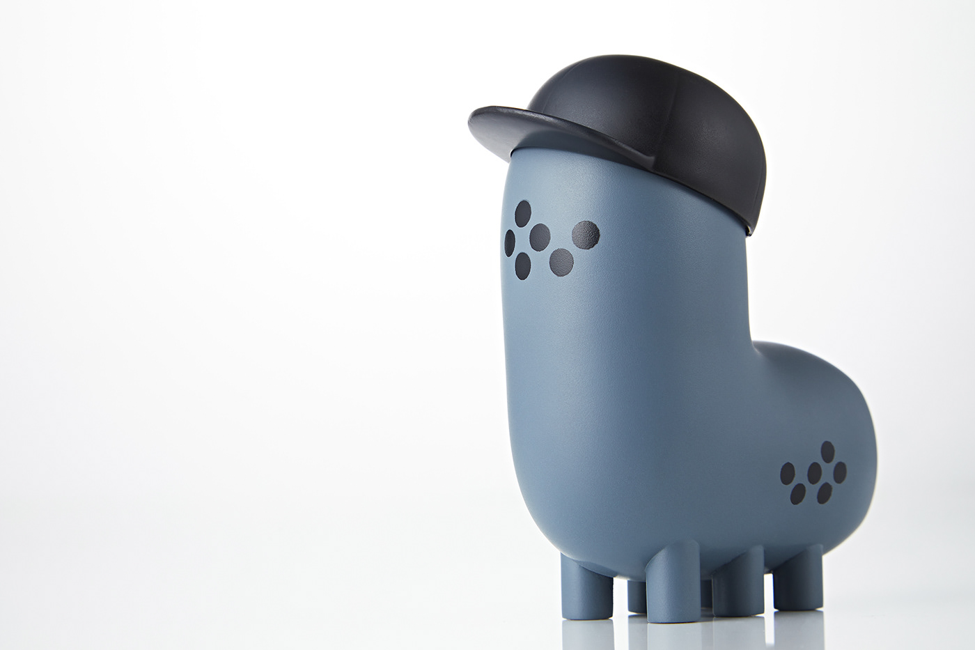 Twentycents，Sneaky，doll，product design，