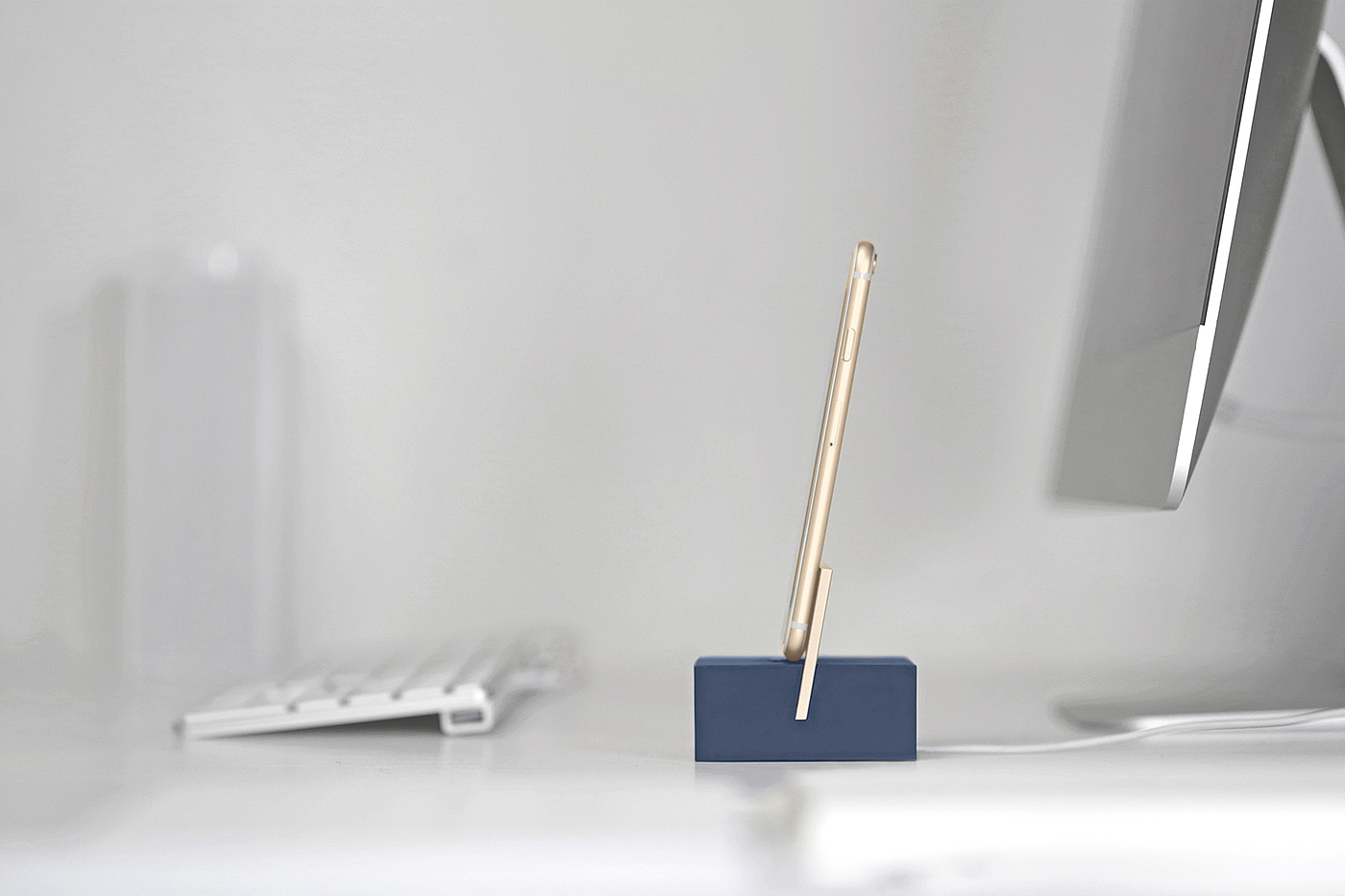 Apple device，Charging base，dock，Mobile Accessories，Visual enjoyment，