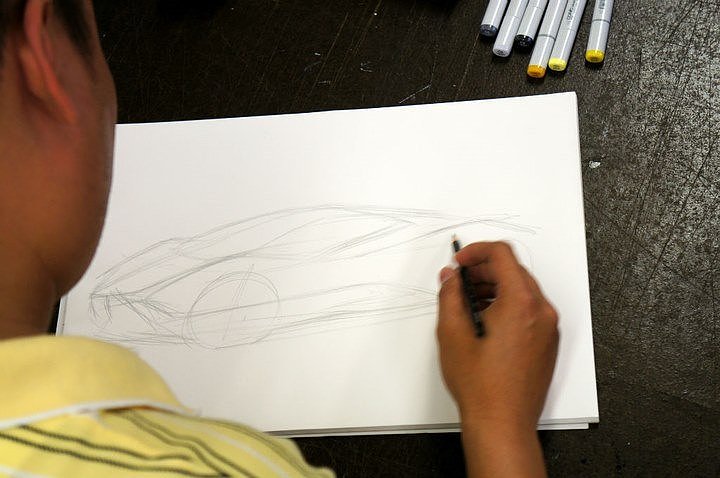 汽车设计，效果图，草图，