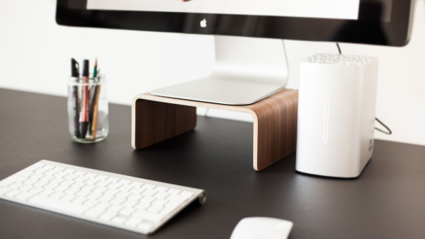 Computer stand，facilitate，cervical spondylopathy，parts，Apple Computer，