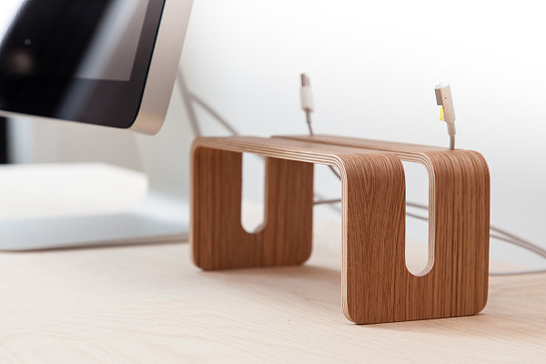 Computer stand，facilitate，cervical spondylopathy，parts，Apple Computer，