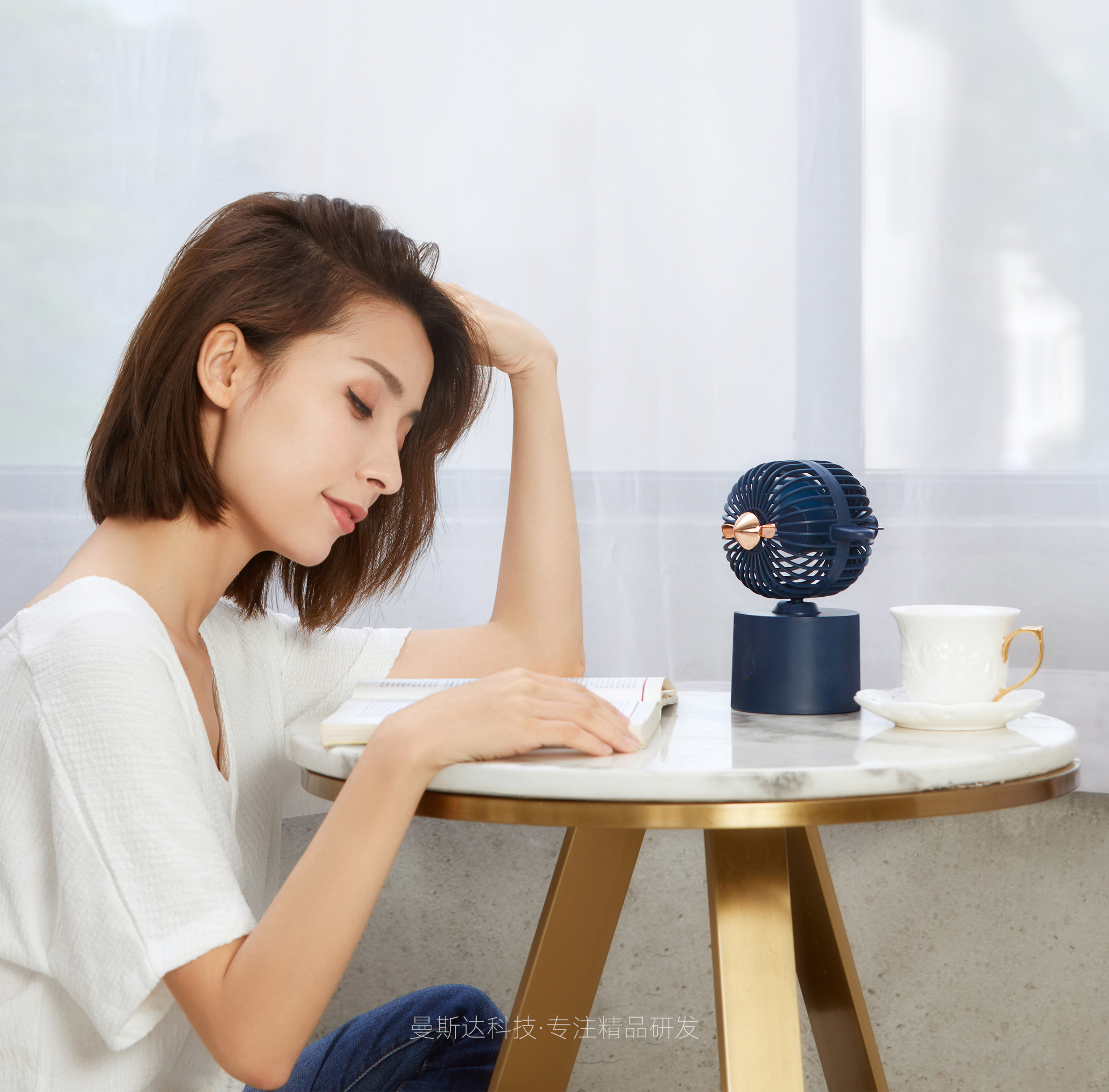 Desktop small fan，Small fan，Intelligent hardware，small home appliances，Mini fan，