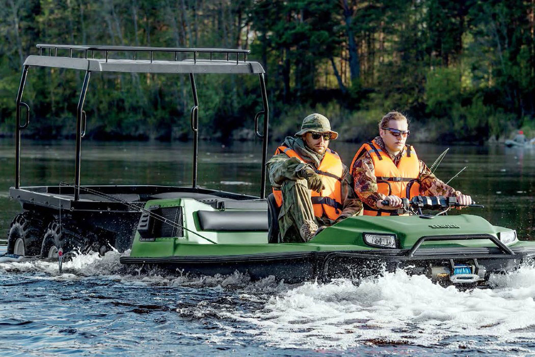 Tracked vehicle，Amphibious，High traction，cross-country，