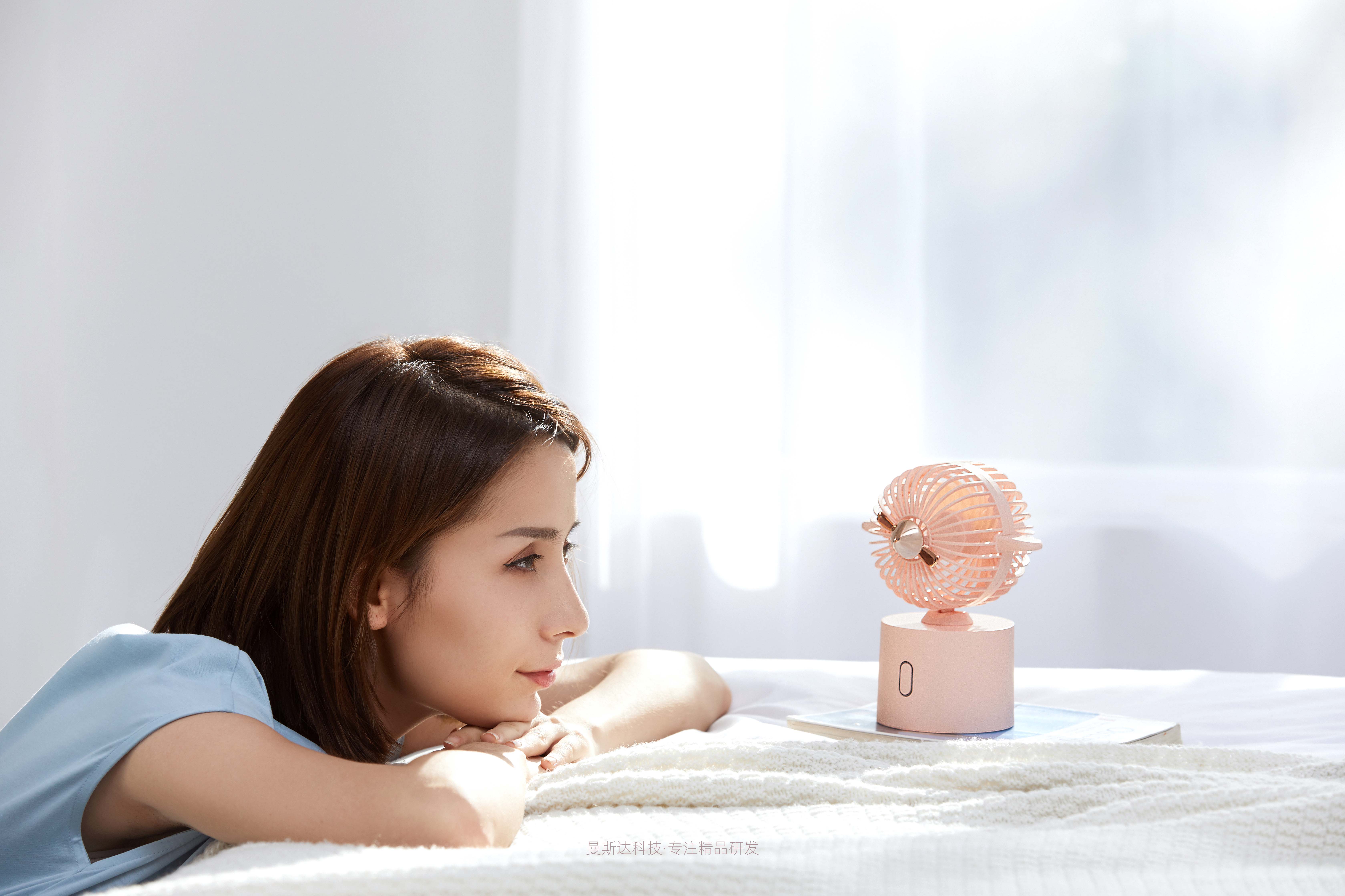 Desktop small fan，Small fan，Intelligent hardware，small home appliances，Mini fan，