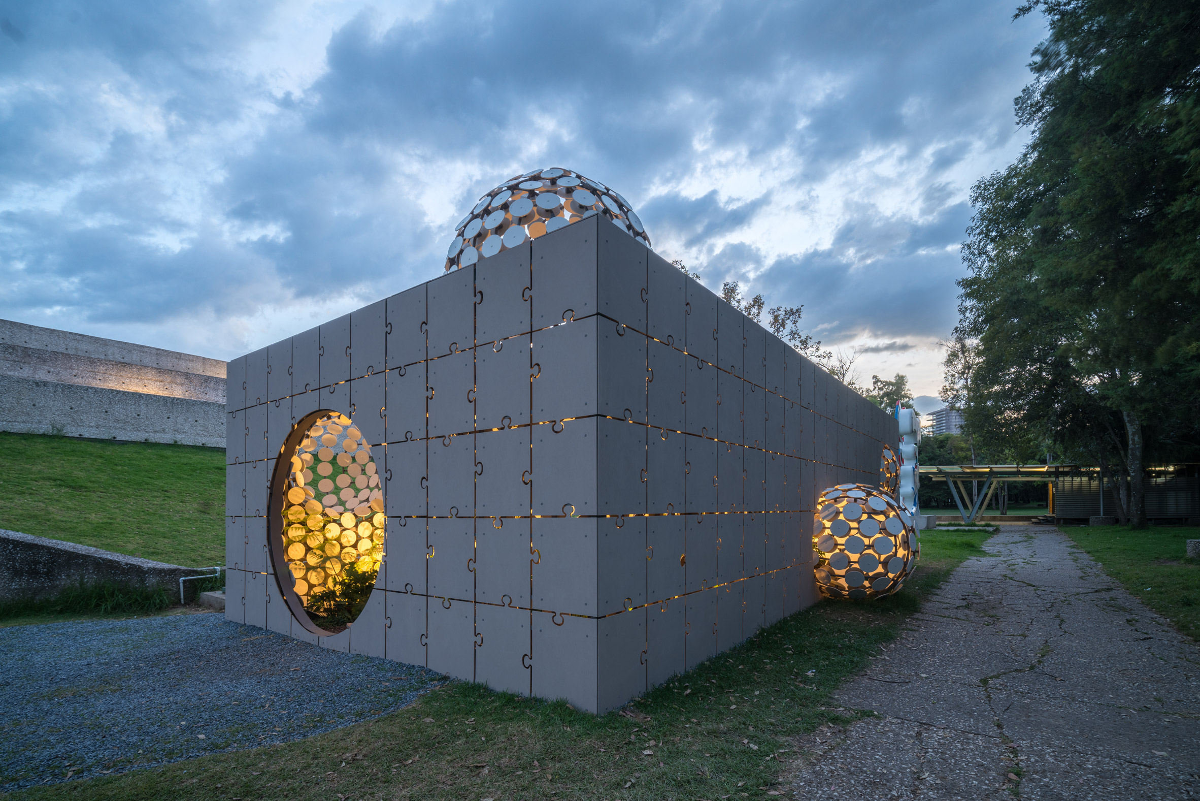 Architecture，Mr Gerardo Broissin，industrial design，City Building，