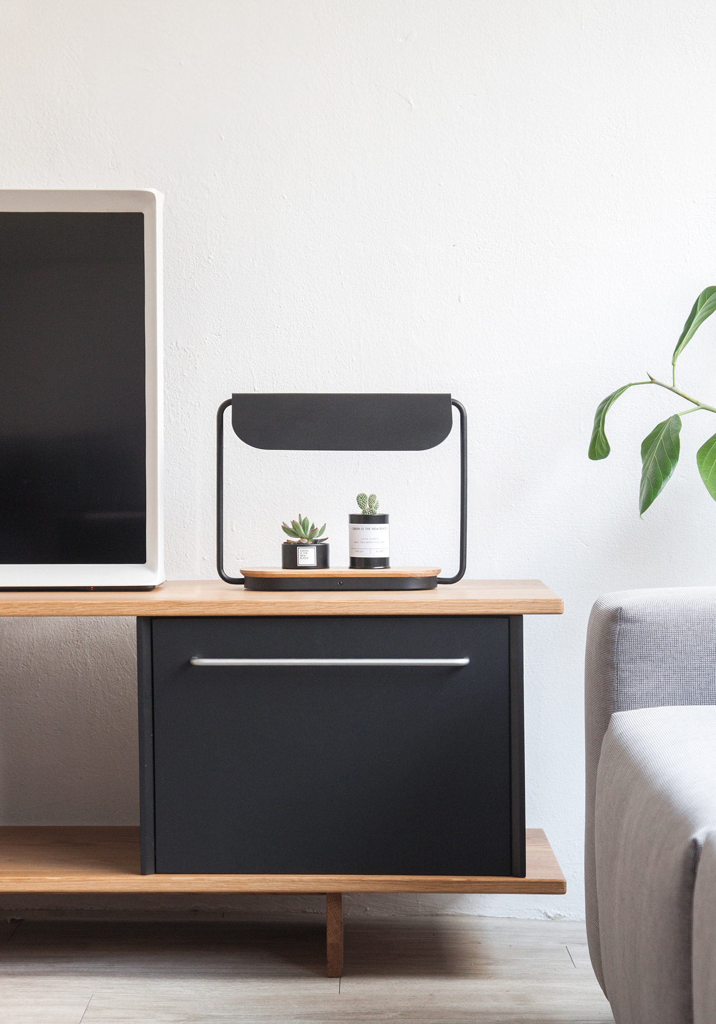 black，floodlight，Desktop furnishings，cozy，Metal，