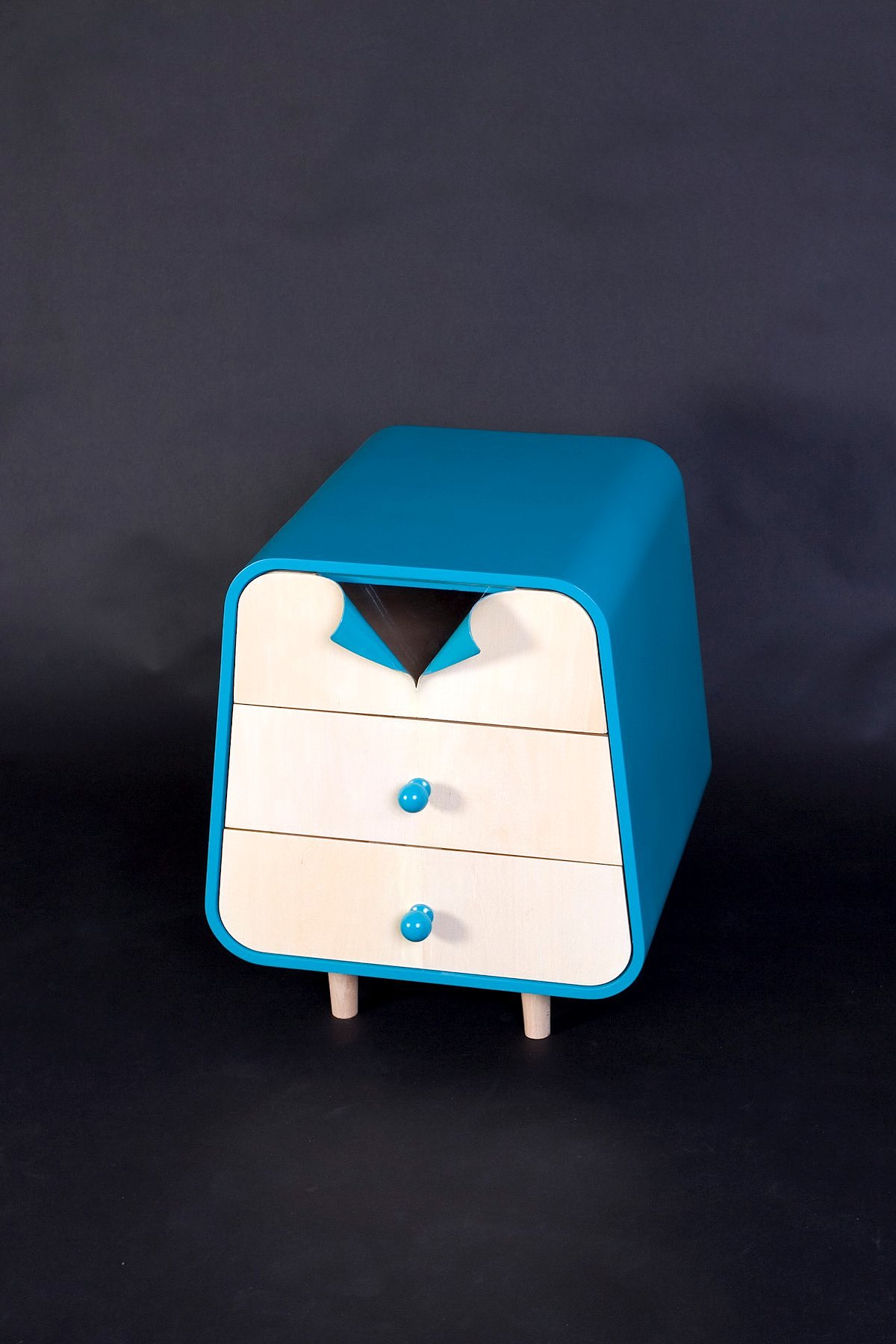 Table，bedside cupboard，collar，gentleman，furniture design ，