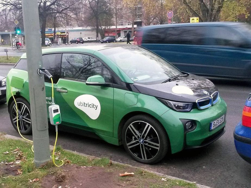 convenient，Charging pile，electric vehicle，city，led，