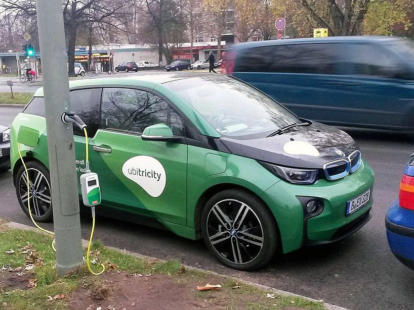 convenient，Charging pile，electric vehicle，city，led，