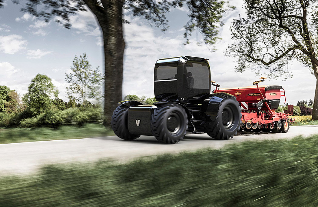 Tractor，All electric，Glass cockpit，Rear view image，Mobile cockpit，