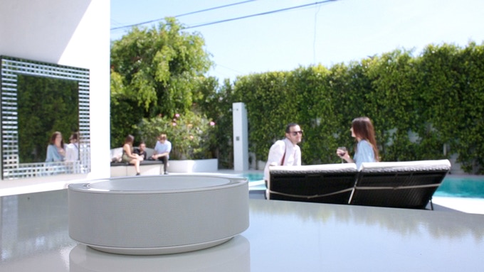 intelligence，music，sound，science and technology，senior，life，