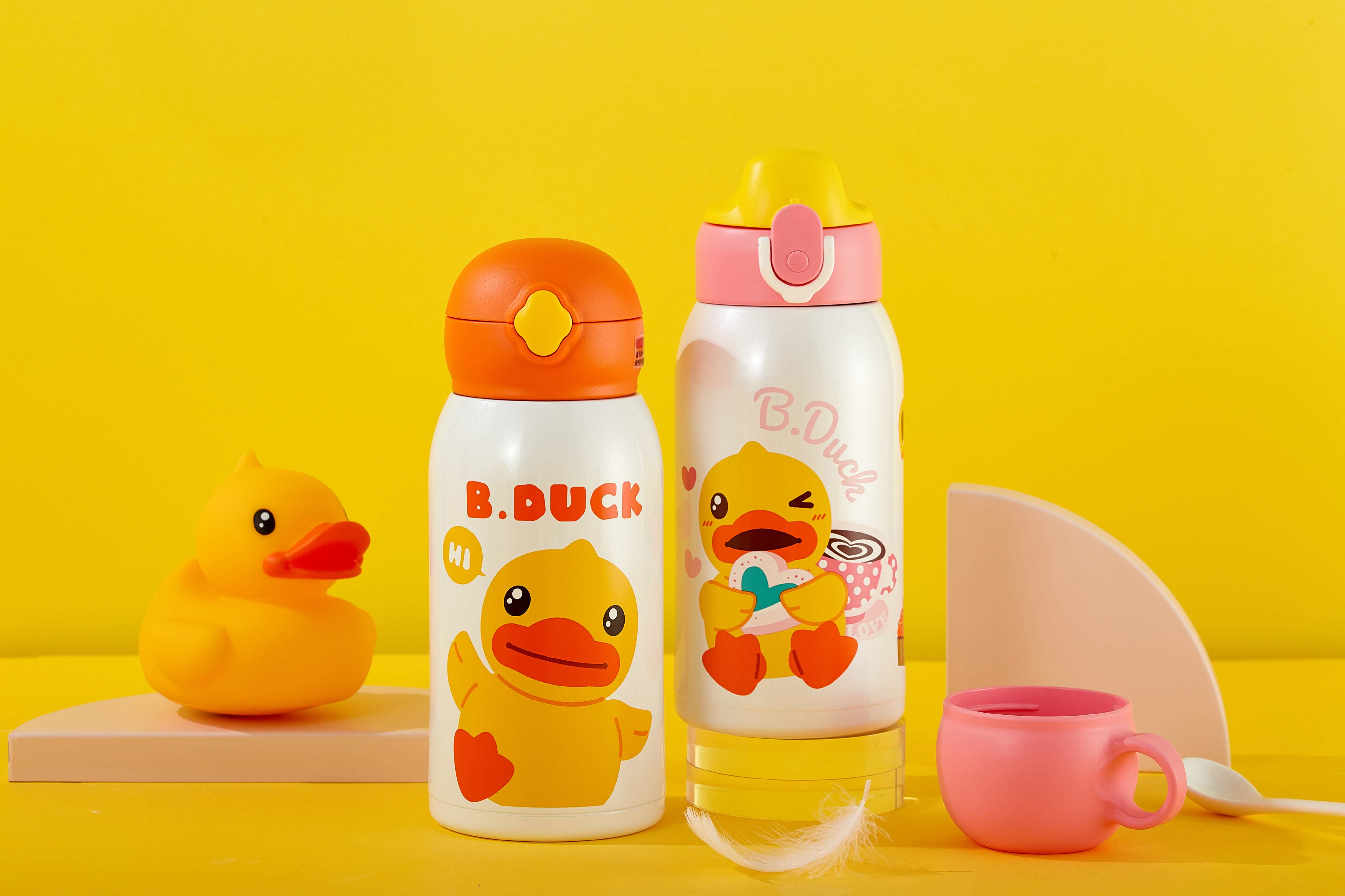 Children's straw thermos cup，