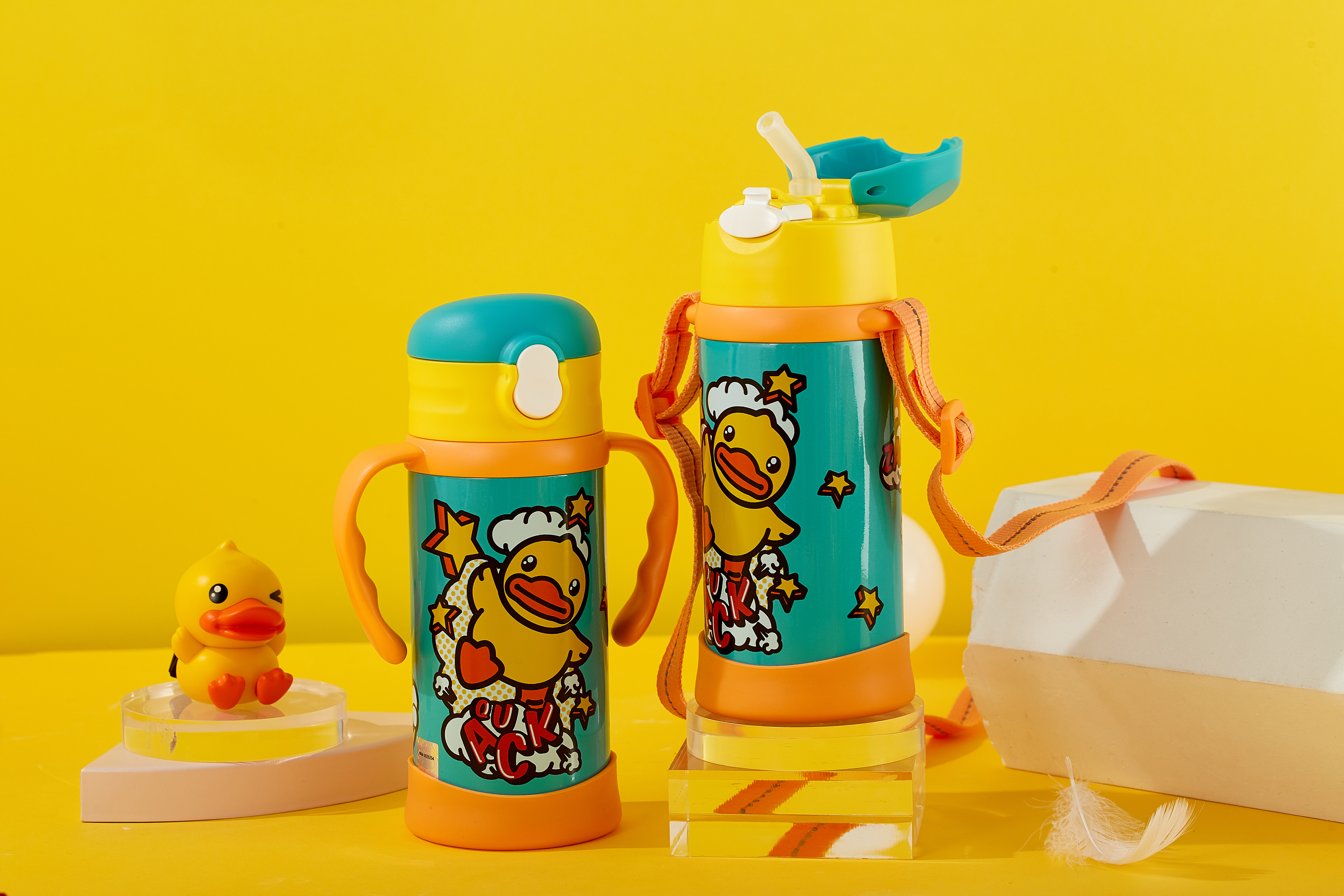 Children's straw thermos cup，
