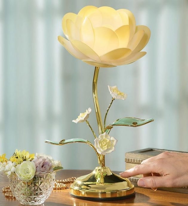 Petal shape，originality，Home Furnishing，lamps and lanterns，
