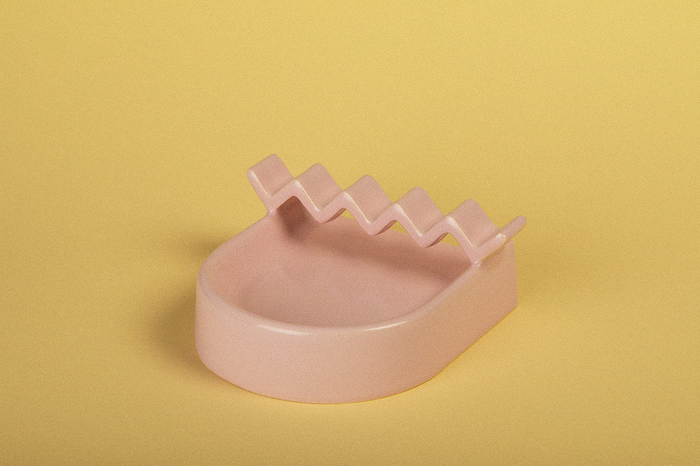 ZIG ZAG，ashtray，Sawtooth shape，place，