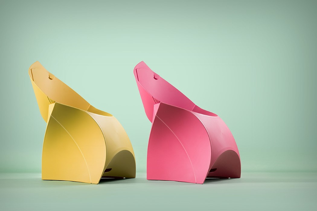 Receive，chair，Origami method，portable，fold，