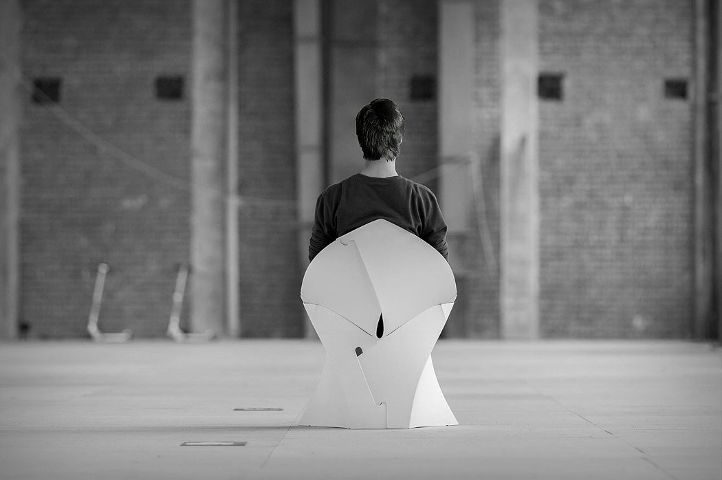 Receive，chair，Origami method，portable，fold，