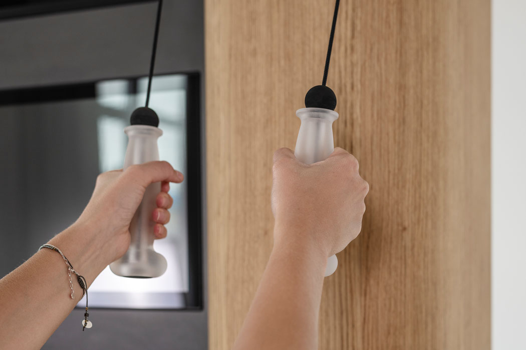 Bodybuilding，indoor，aggregate，