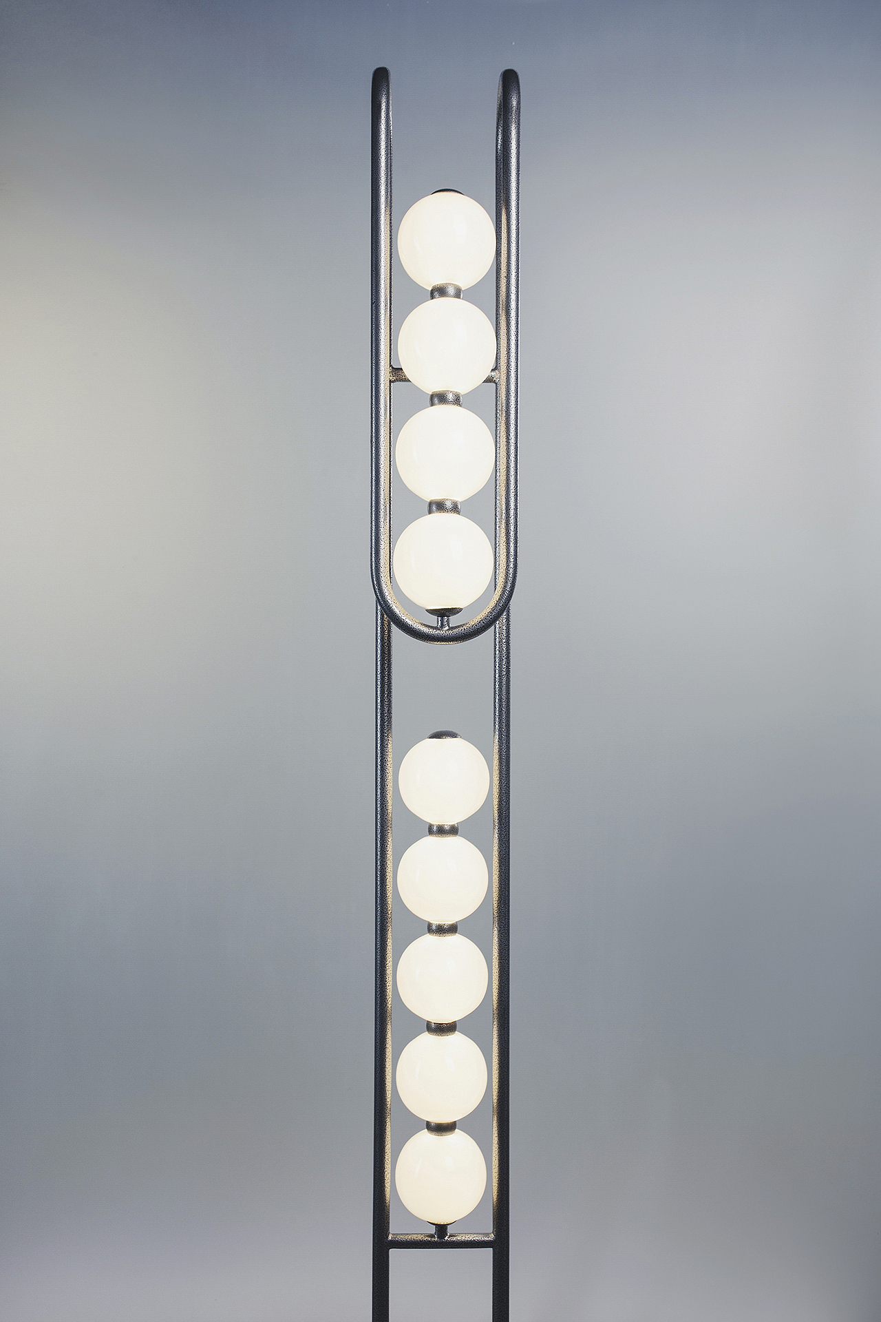 lighting，a chandelier，Floor lamp，Bauhaus ，