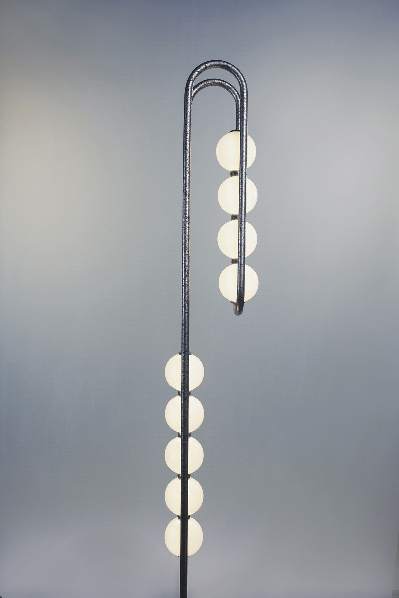 lighting，a chandelier，Floor lamp，Bauhaus ，