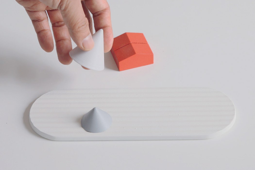 pencil-box，Charging base，Bracket，Business card holder，