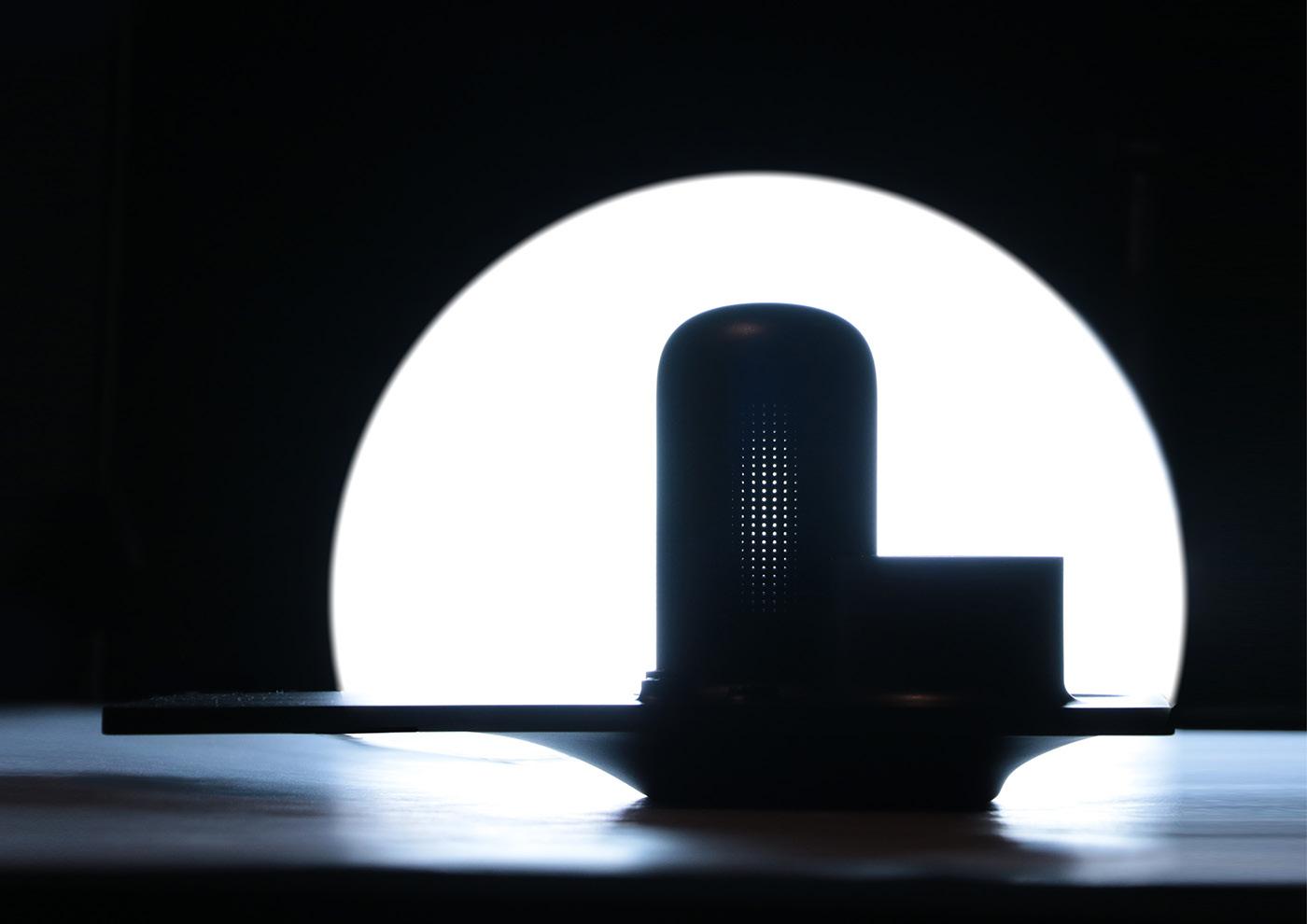 Urban forest，Desktop Wireless Speaker，wireless charger ，pen container，