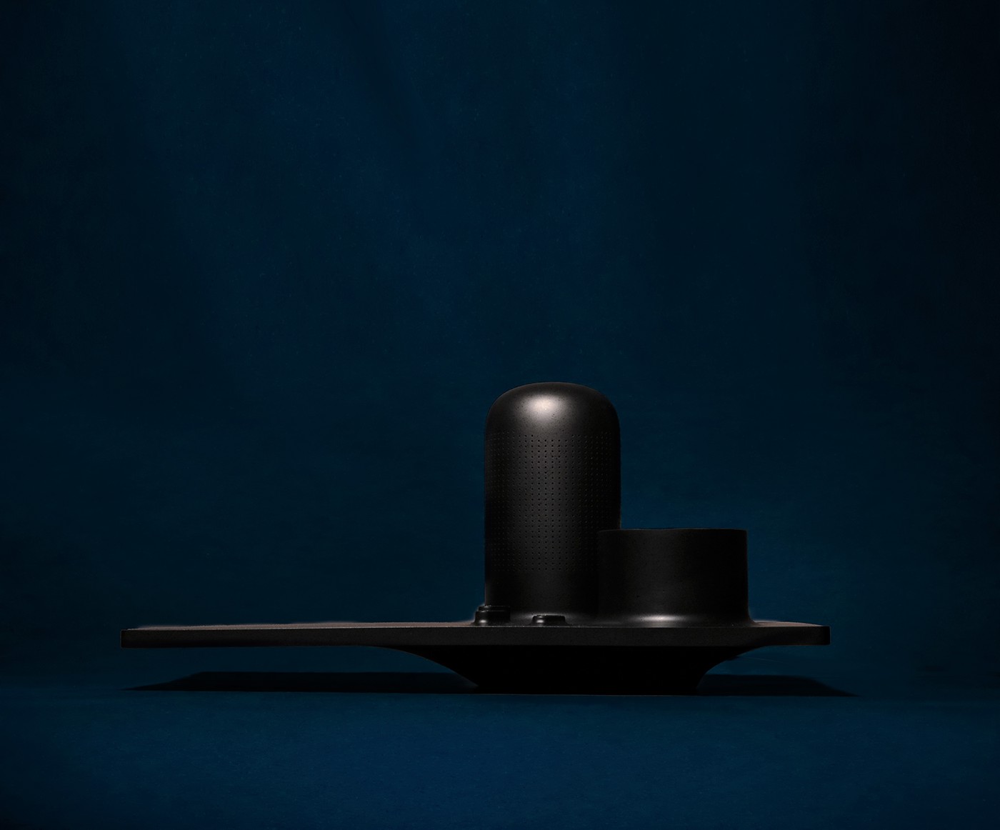 Urban forest，Desktop Wireless Speaker，wireless charger ，pen container，