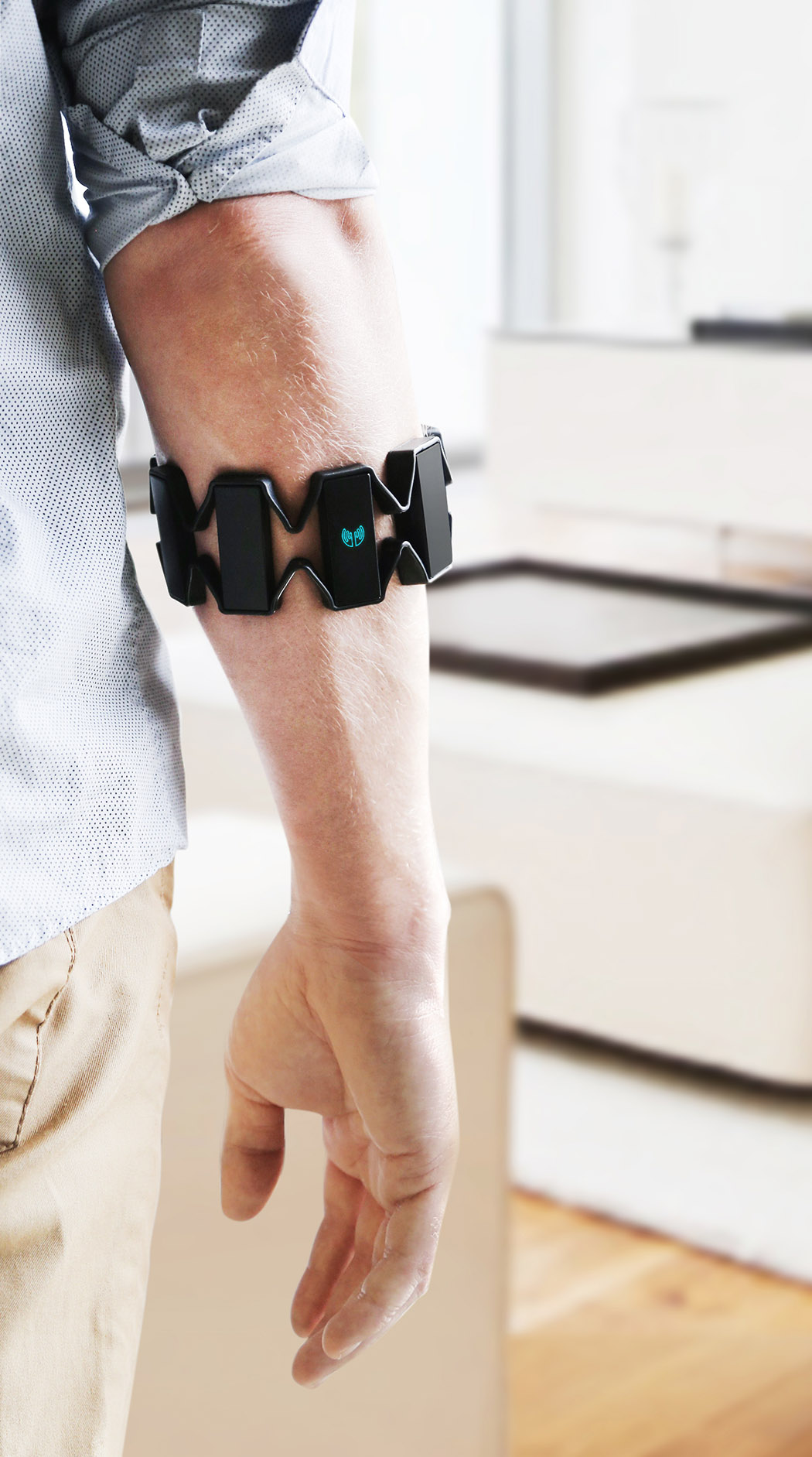 Gesture control，wearable devices ，Sense of science and technology，Read muscle movements，Action mapping，