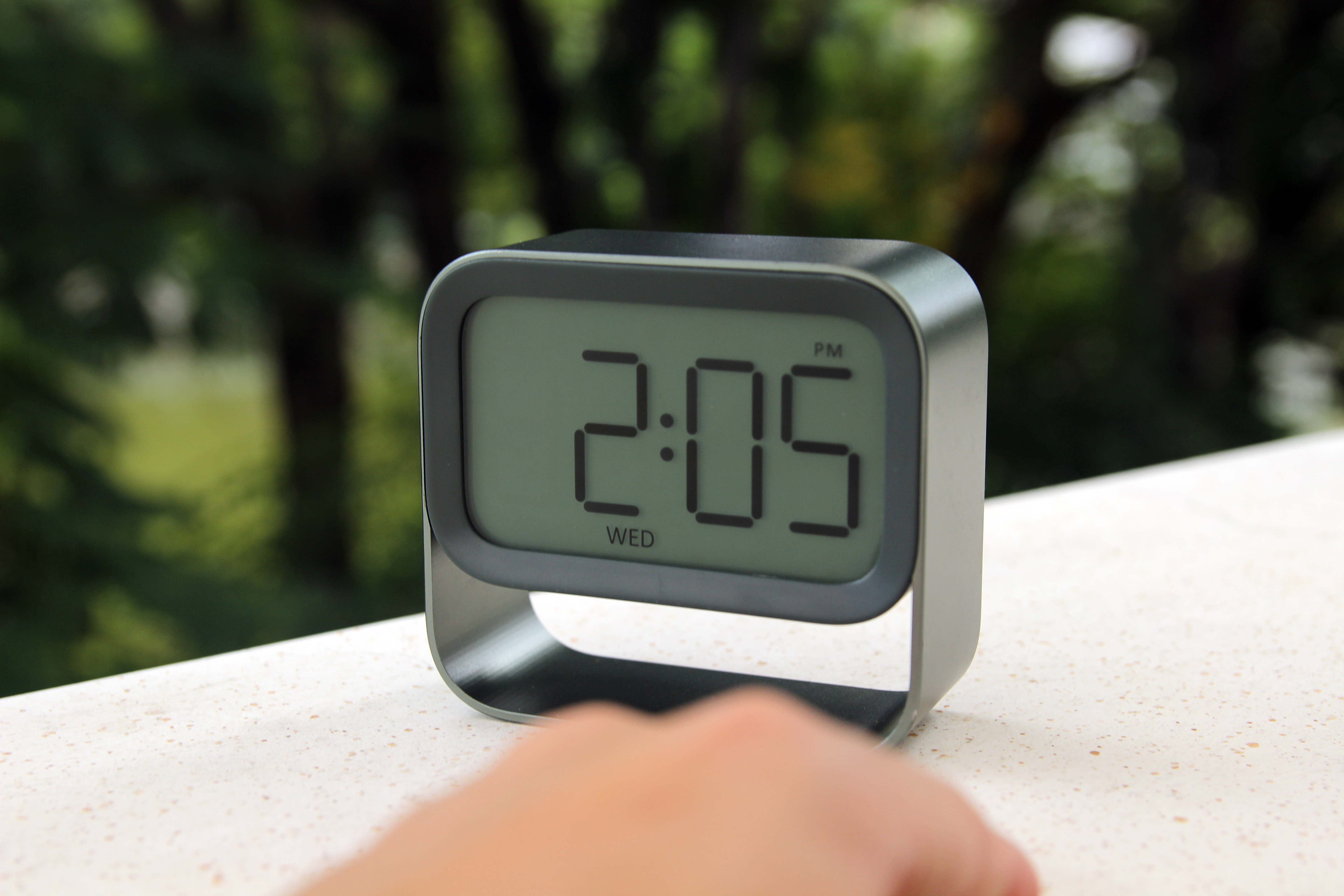 alarm clock，Minimalist，Metal material，Night light，
