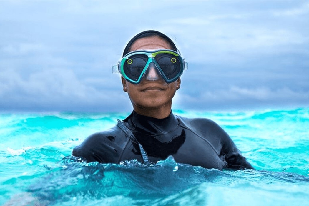 Royal Caribbean ，Smart glasses，snapchat，Short video，Camera，