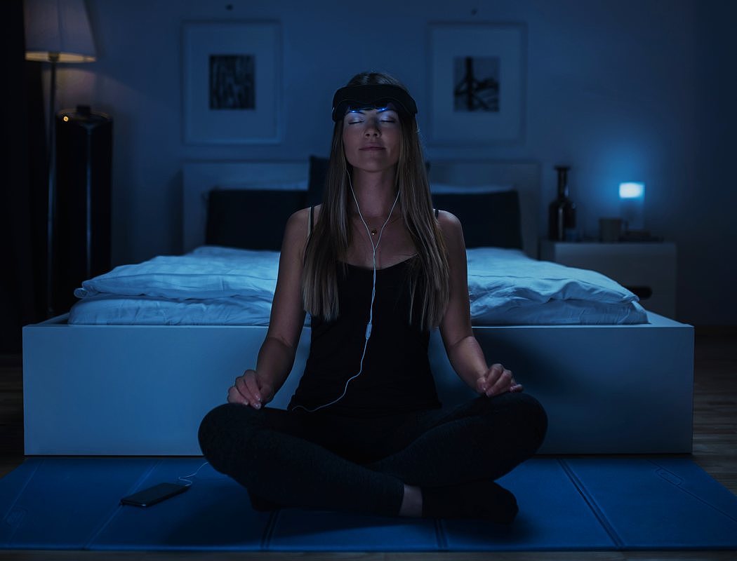 Sleep assist，Sleep monitoring，Smart Headband，healthy，