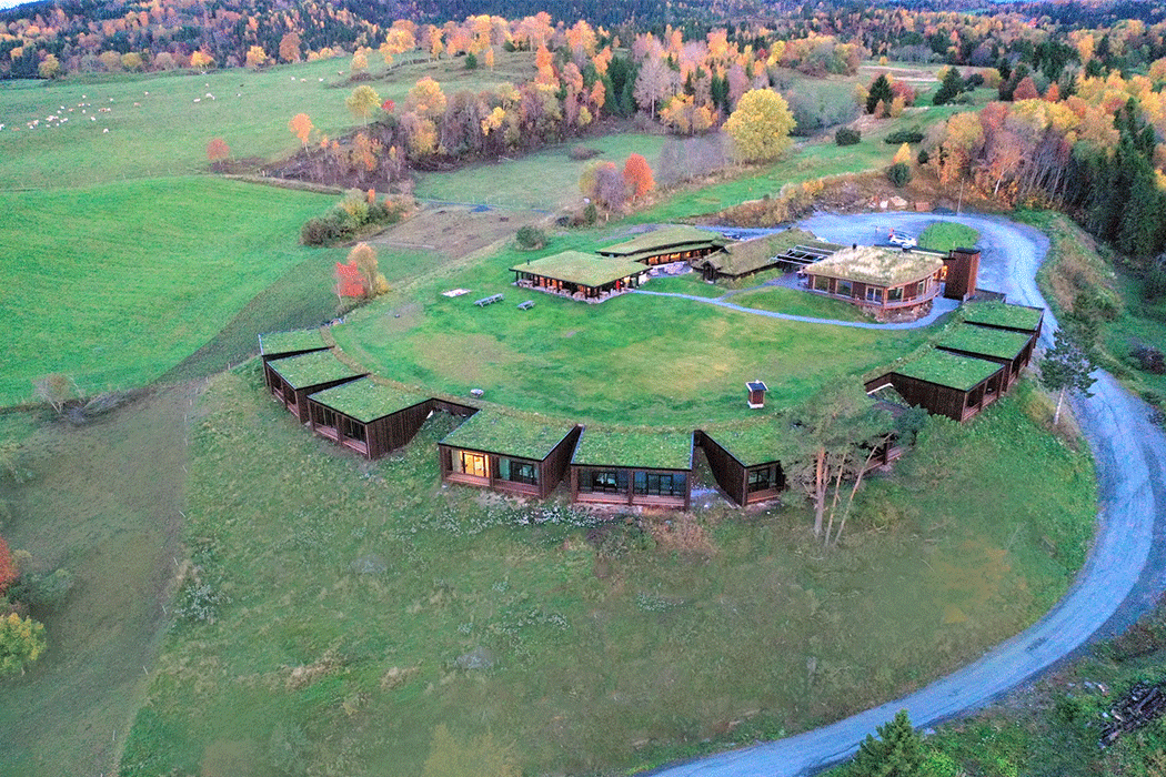 Green Advisers，hotel，Sakshaug family，